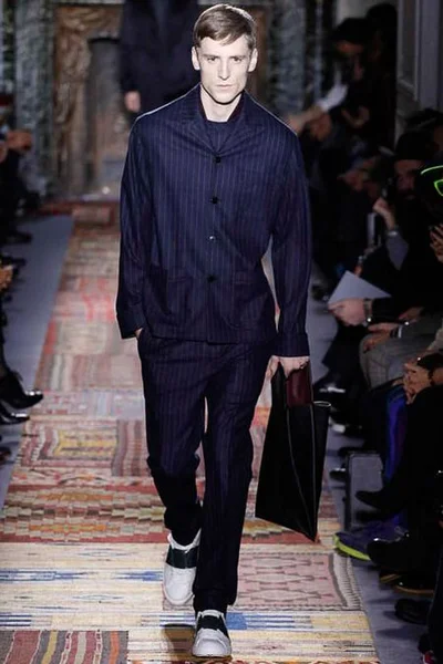 Look 8